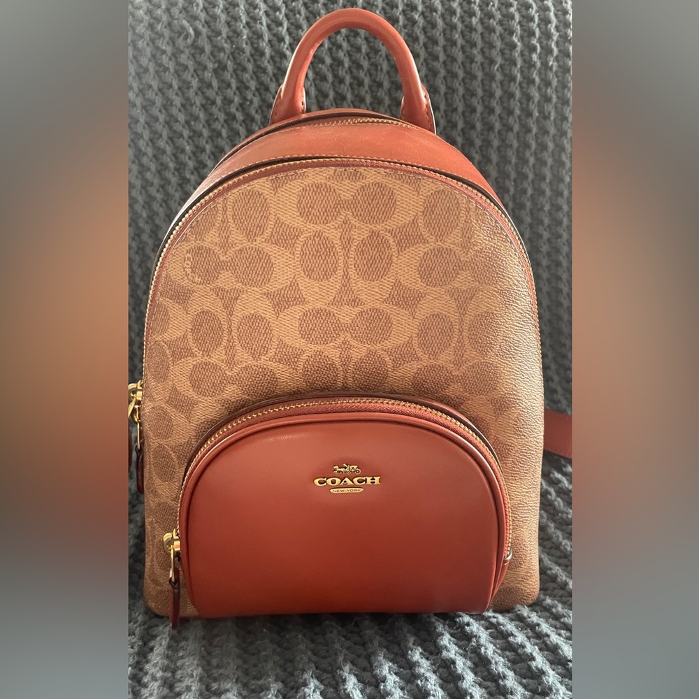 Coach Carrie Backpack 23 in Signature Canvas